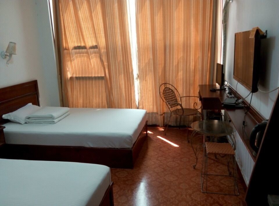 Ri zhao sheng an business hotel