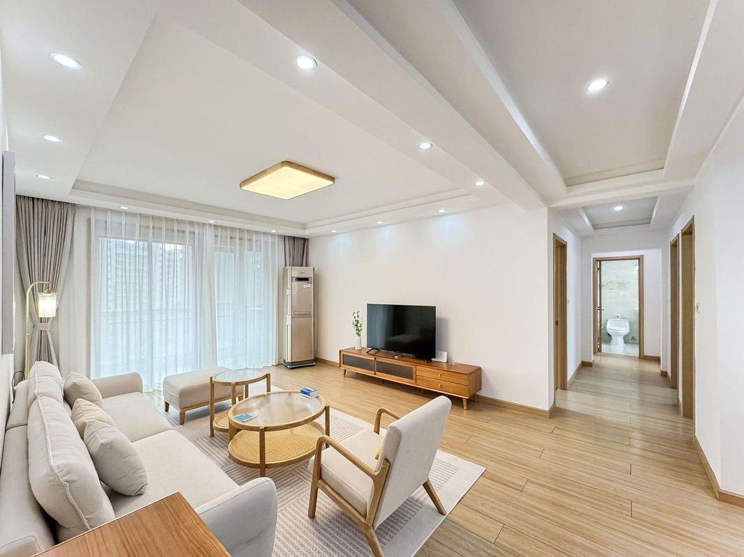 Changning Serviced Residence (Shanghai Weining Road Subway Station)