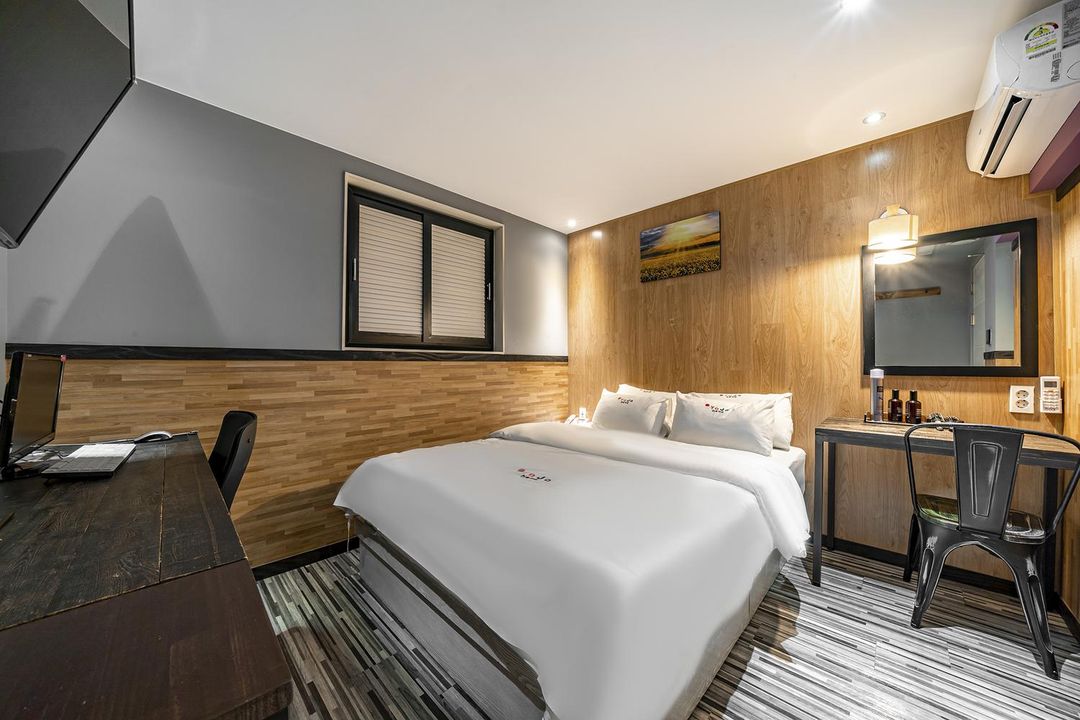 天湖雅佳天湖站