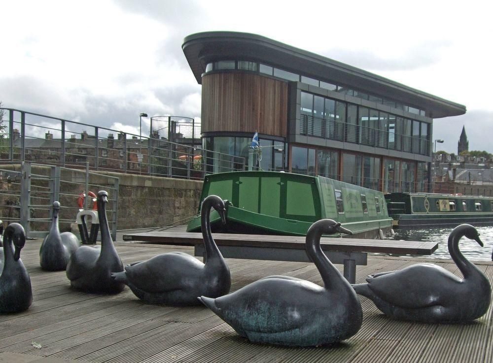 四姐妹船屋旅館