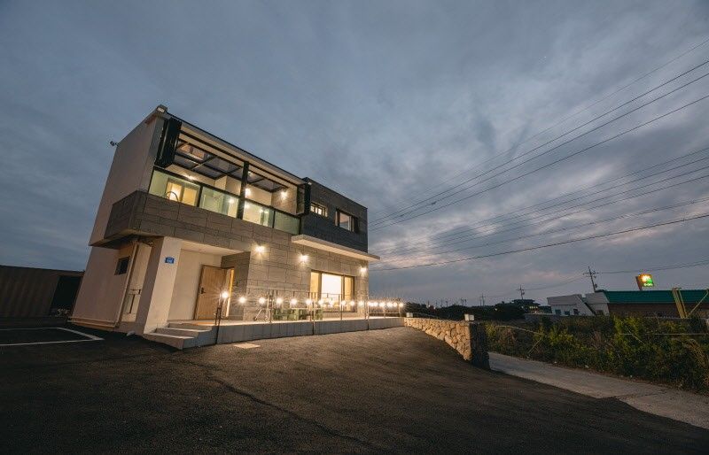 Jeju Homechee Kids Pool Villa
