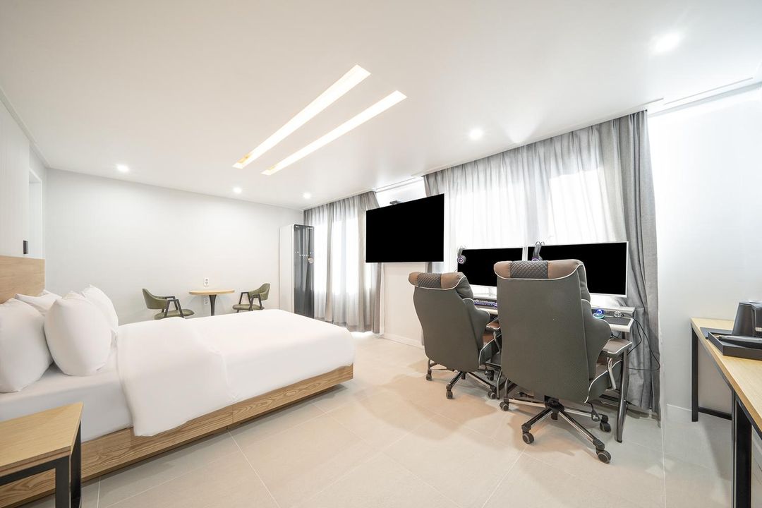 Changnyeong Hotel 74st