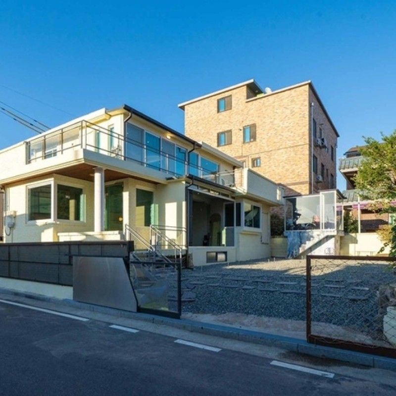 Chuncheon 737 Art House Pension