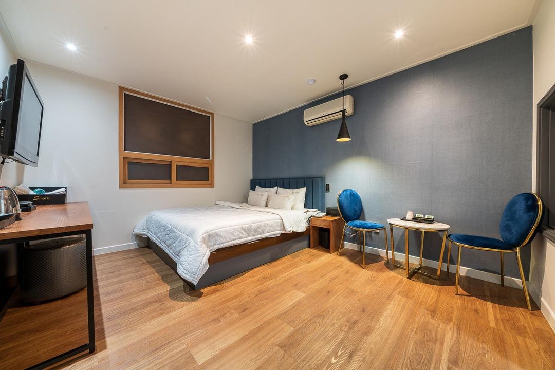 Changwon Paryongdong S