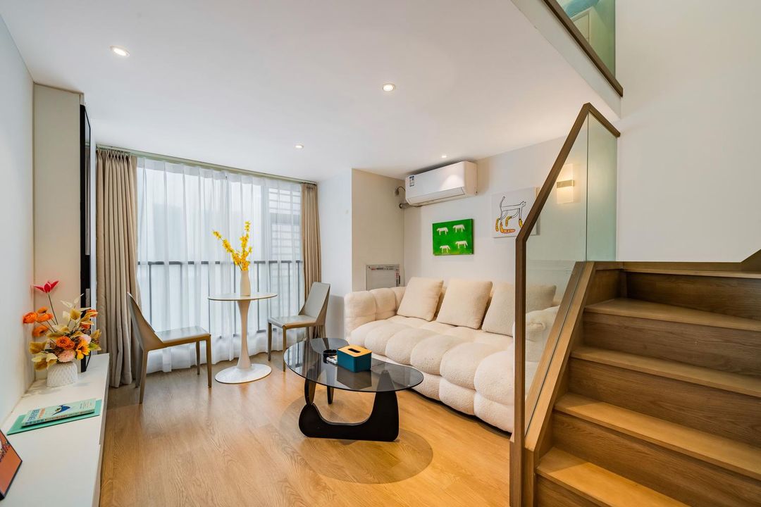 Zhixi Holiday Inn Apartments