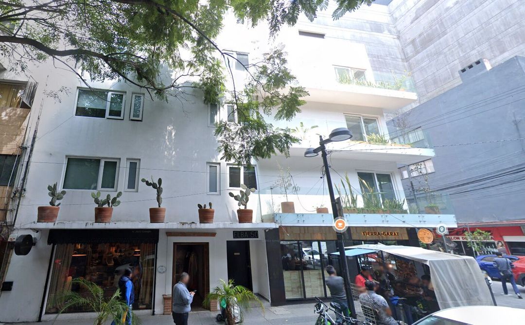 RIO ELBA由Mr. W經營