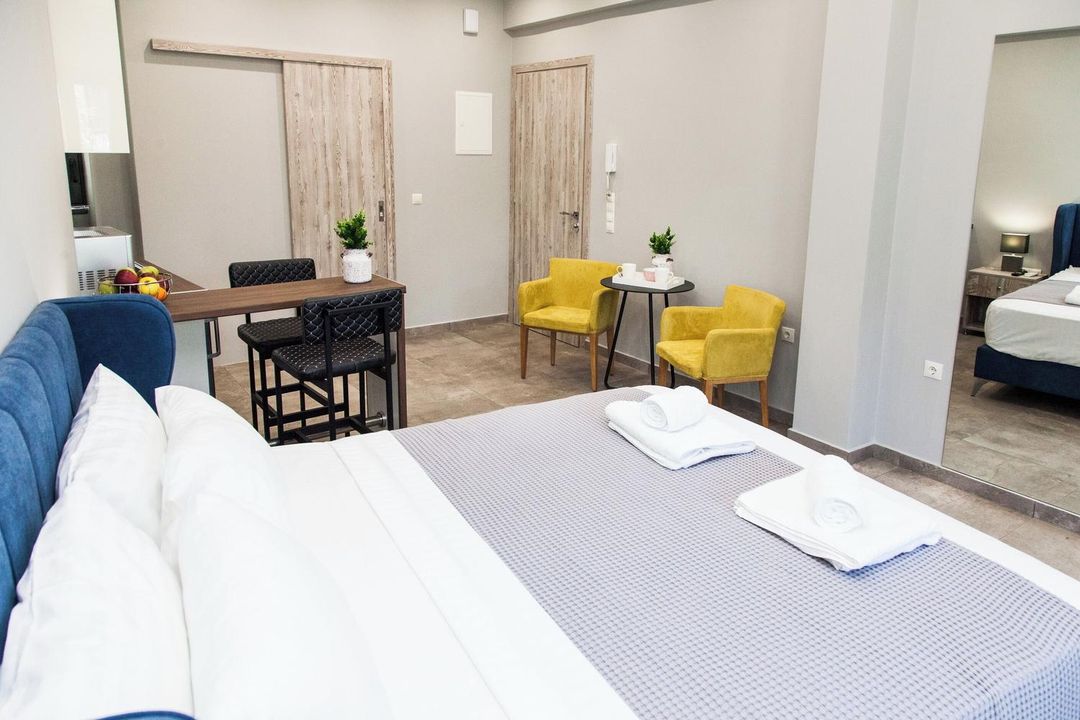 Elegant Rooms Athens