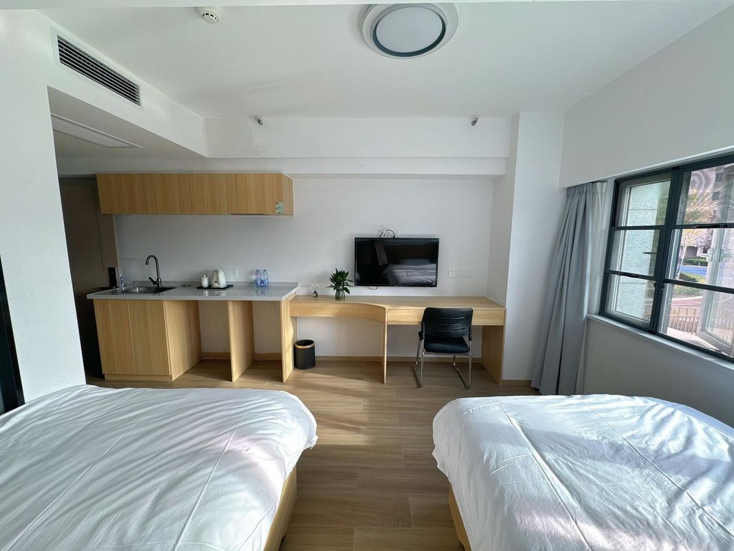 喜雅苑酒店(白沙洲大道烽火村地鐵站店)