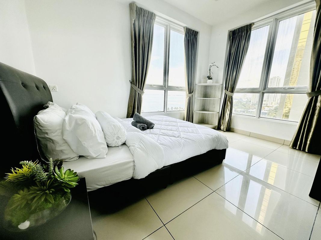 Mansion One by Garren Chan