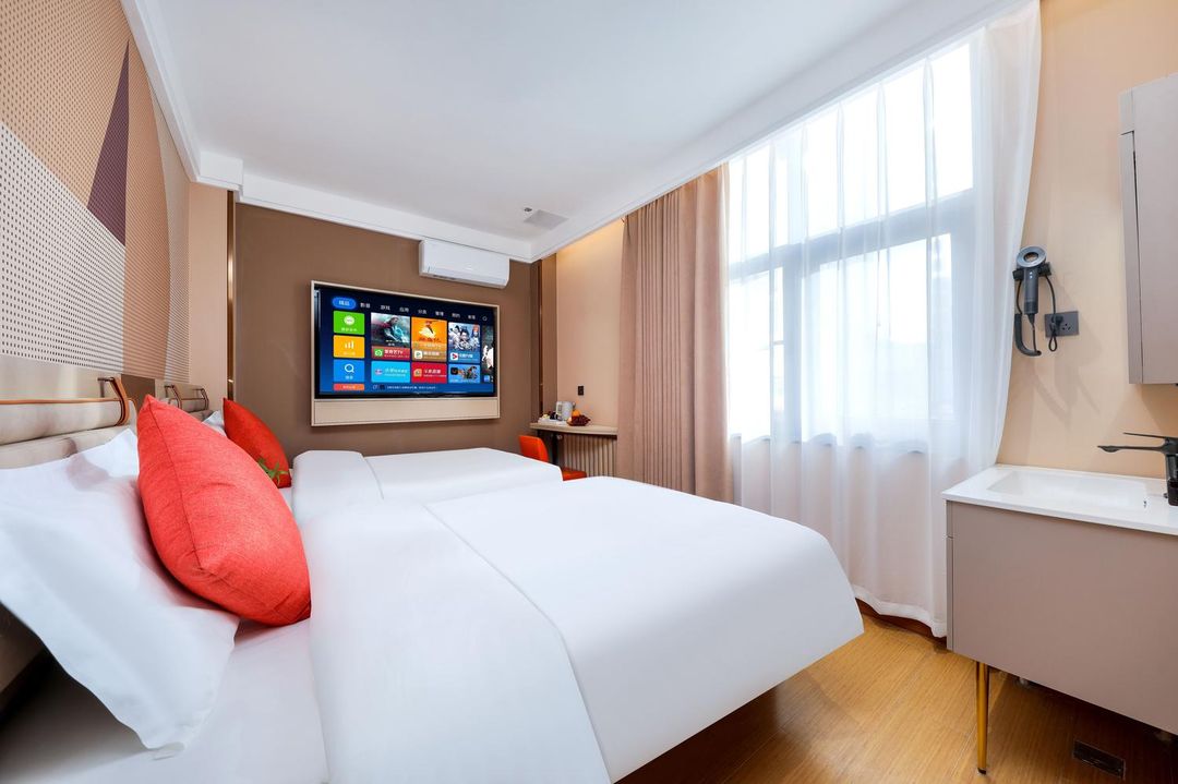 Jiahe Youpin Hotel (Chaoyang Joy City Qingnian Road Subway Station)
