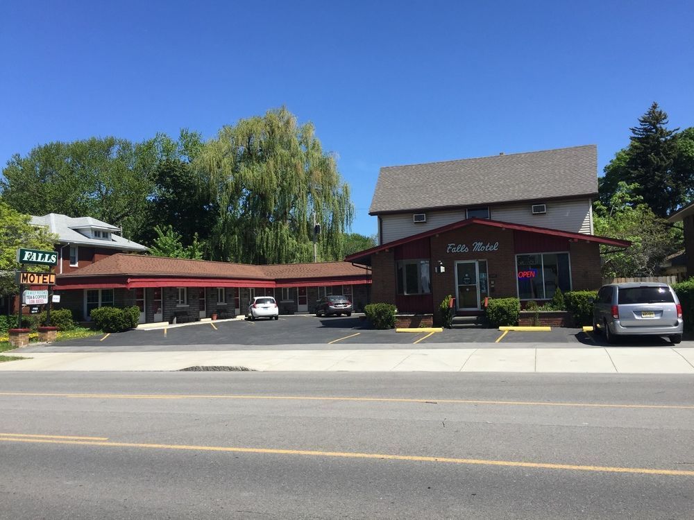 福爾斯汽車旅館