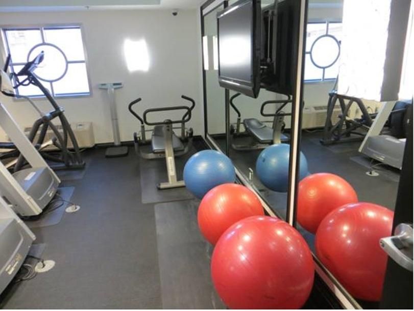 厄爾尼諾科爾特斯卡巴納套房旅館