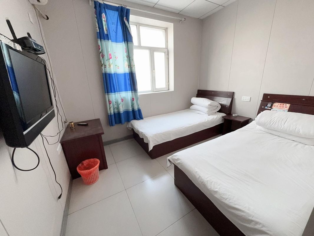 烏魯木齊雲峯賓館(機場店)