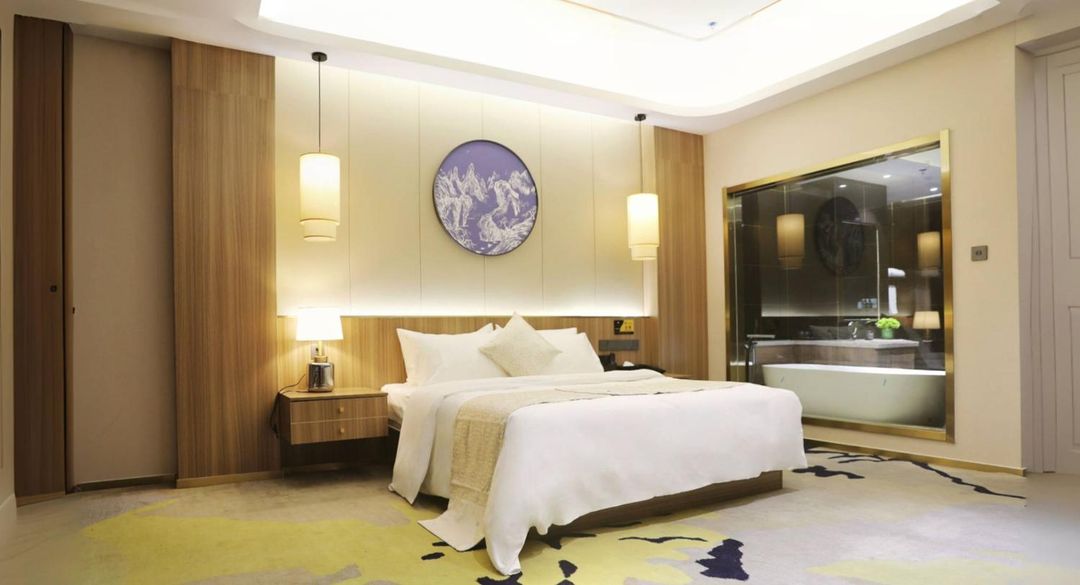 銘宇瀾庭假日酒店(烏魯木齊高鐵站店)