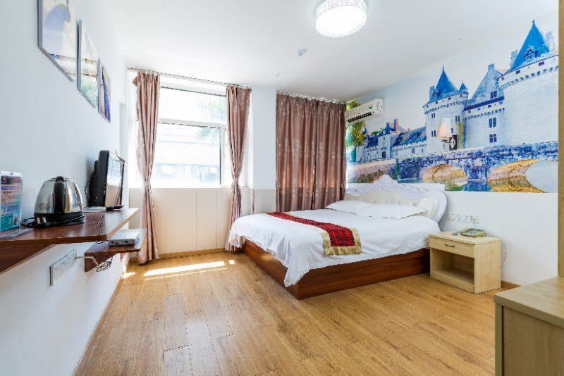 Yitao Liangpin Hotel (Huli Park SM)