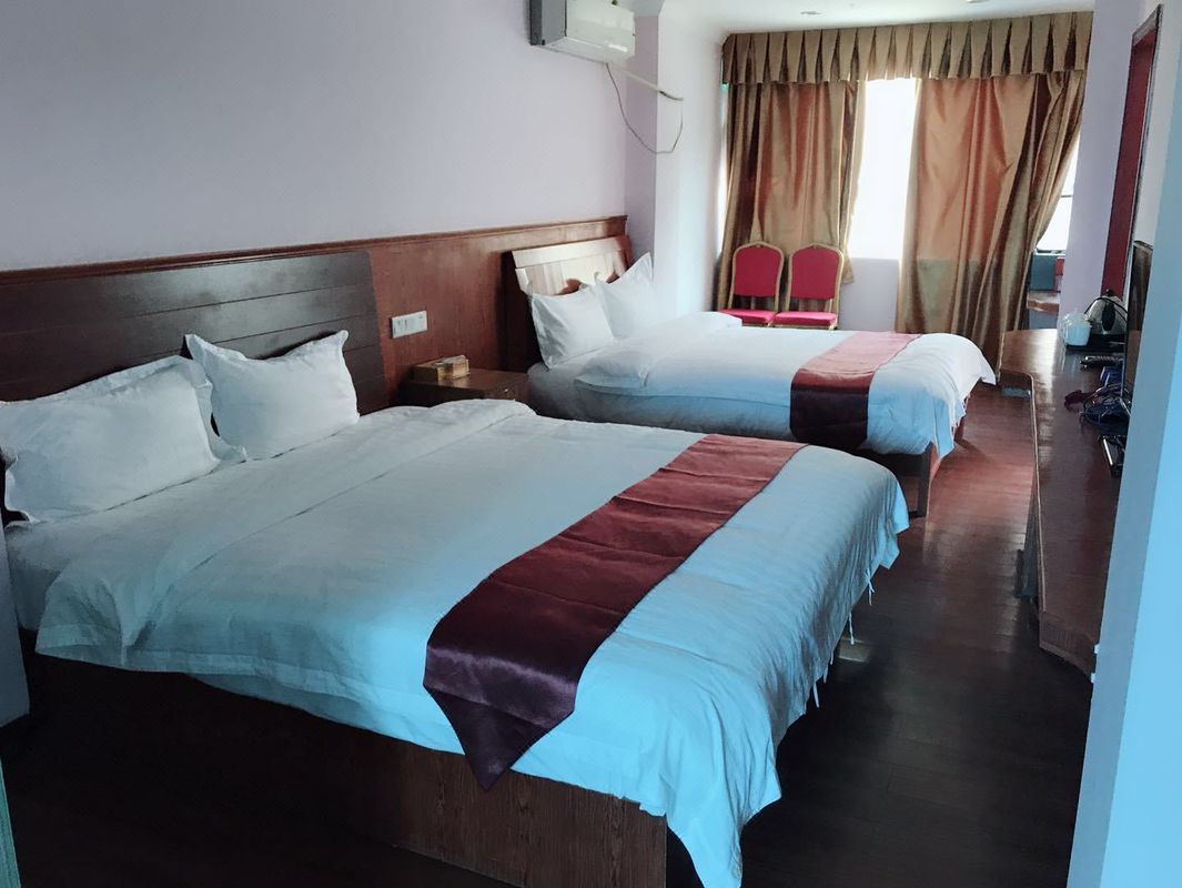 Guangzhou Conghua Yifeng Business Hotel