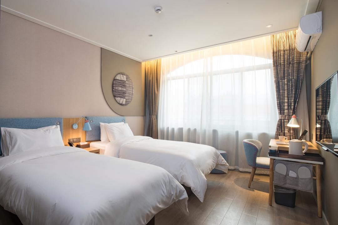 Homeinn Plus Hotel (Qingyun Building, Huangdao)