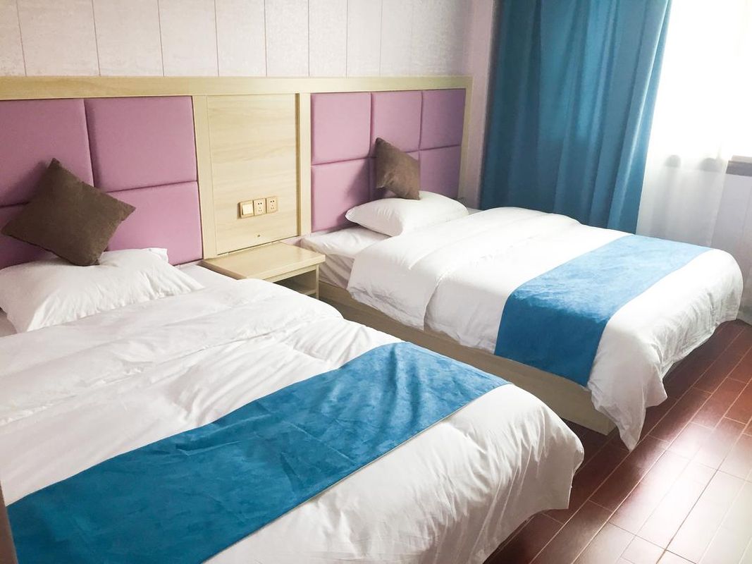 Changsha Xingling Hotel (Moon Island Guanziling Subway Station)