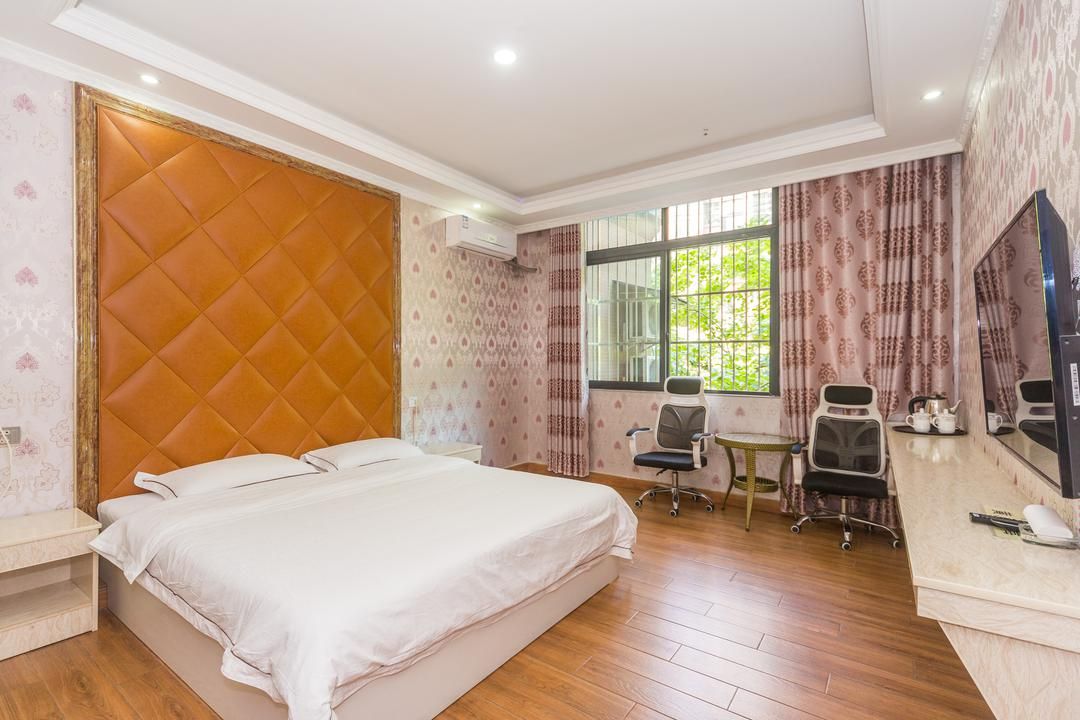 Chengdu Fengyi Sunshine Hotel