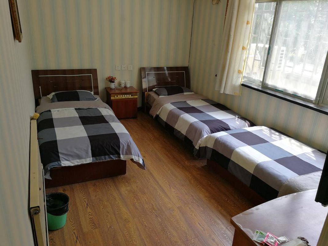 Xinfengyuan hotel (liuting comprehensive business district store)