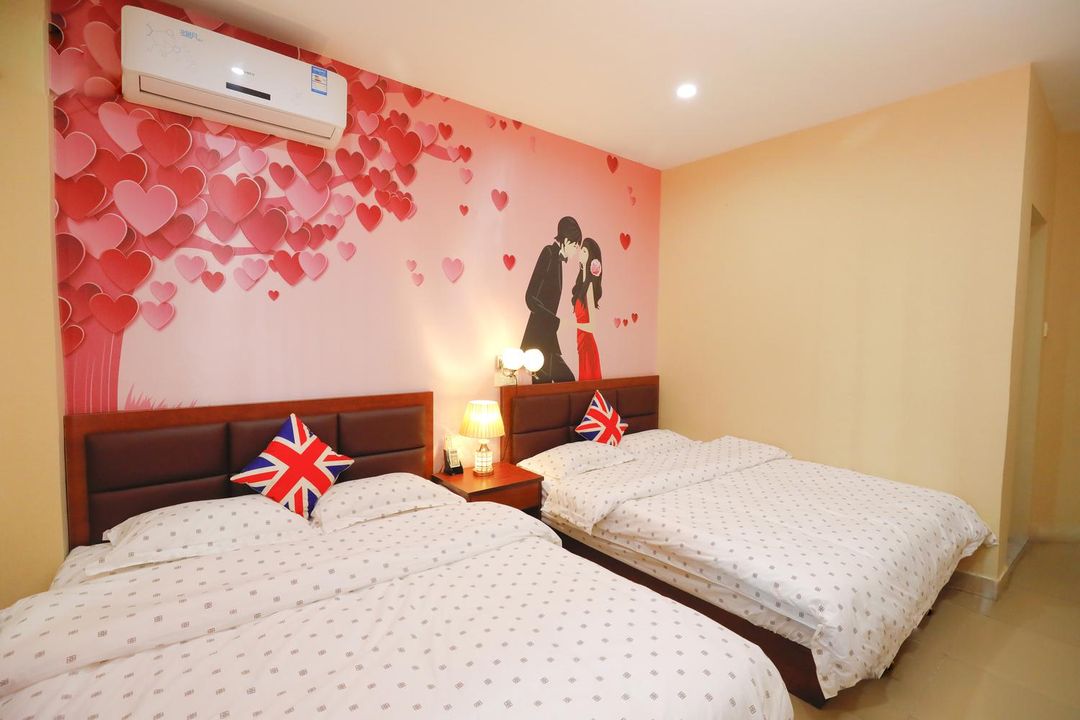 Langtao E-sports Theme Apartment