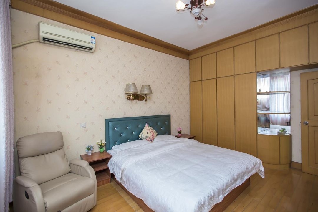 Yangzhou Zizhuhai Inn