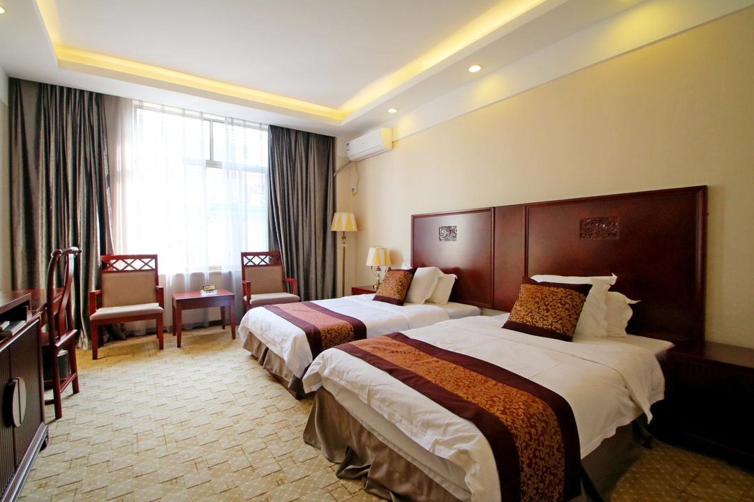 Shanghai Zihuan Business Hotel (Minhang Jiaotong University)