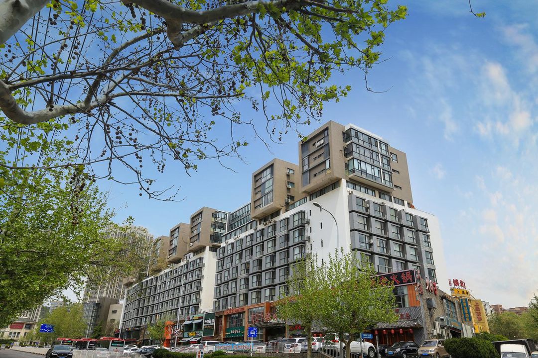 宜客宜家酒店(大連東北財經大學高新萬達店)