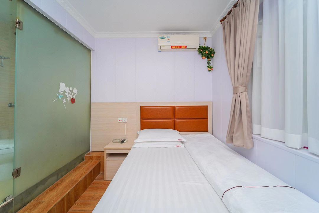 Xiangfu Hotel (Shanghai Middle Yanji Road)