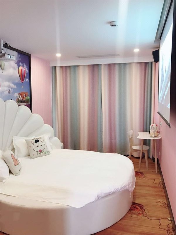 日照恋尚主题公寓(8号店)