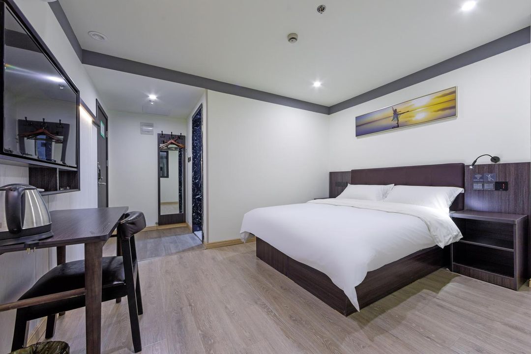 Youhai Hotel(Shanghai Jiading Huangdu Xinhuang Road)