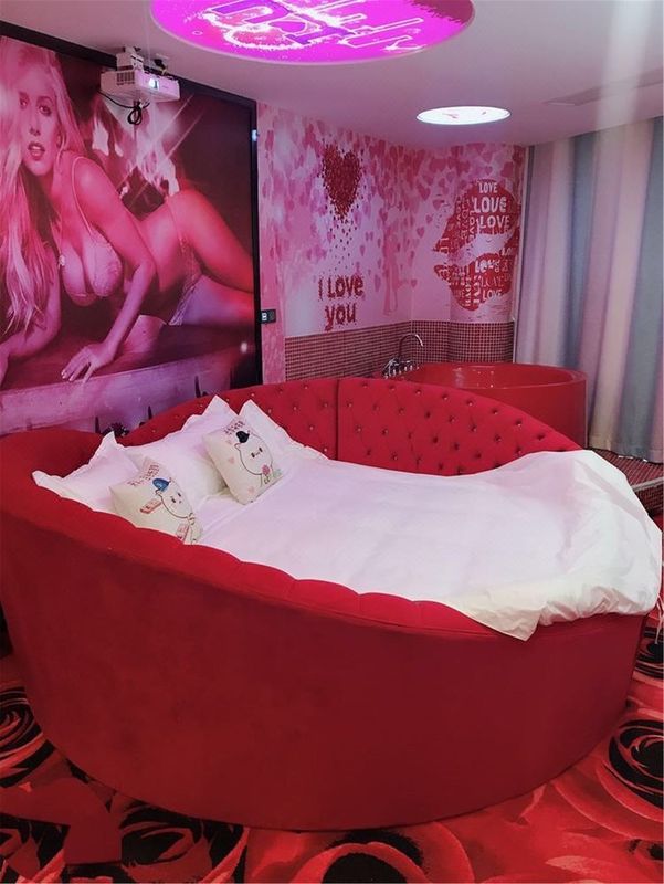 日照恋尚主题公寓(10号店)