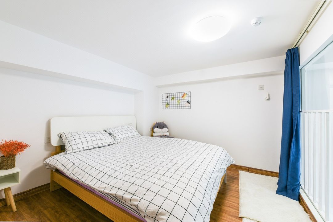 广州小黑家公寓(7号店)