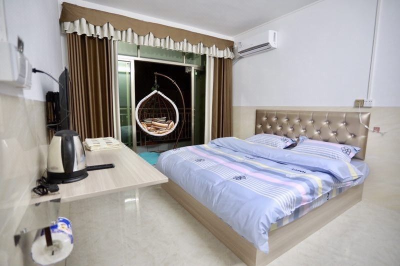 Jujiaodian Apartment