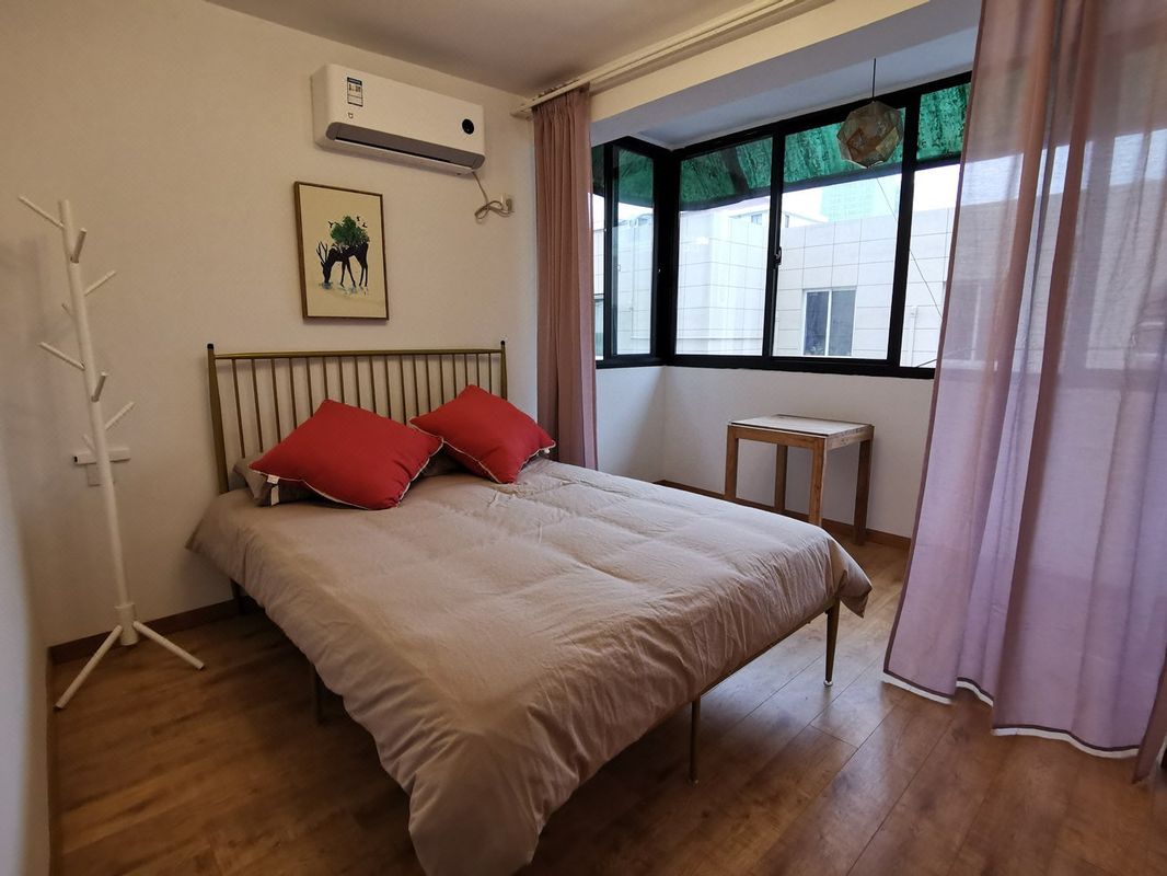 上海闲窝公寓(日月西路分店)