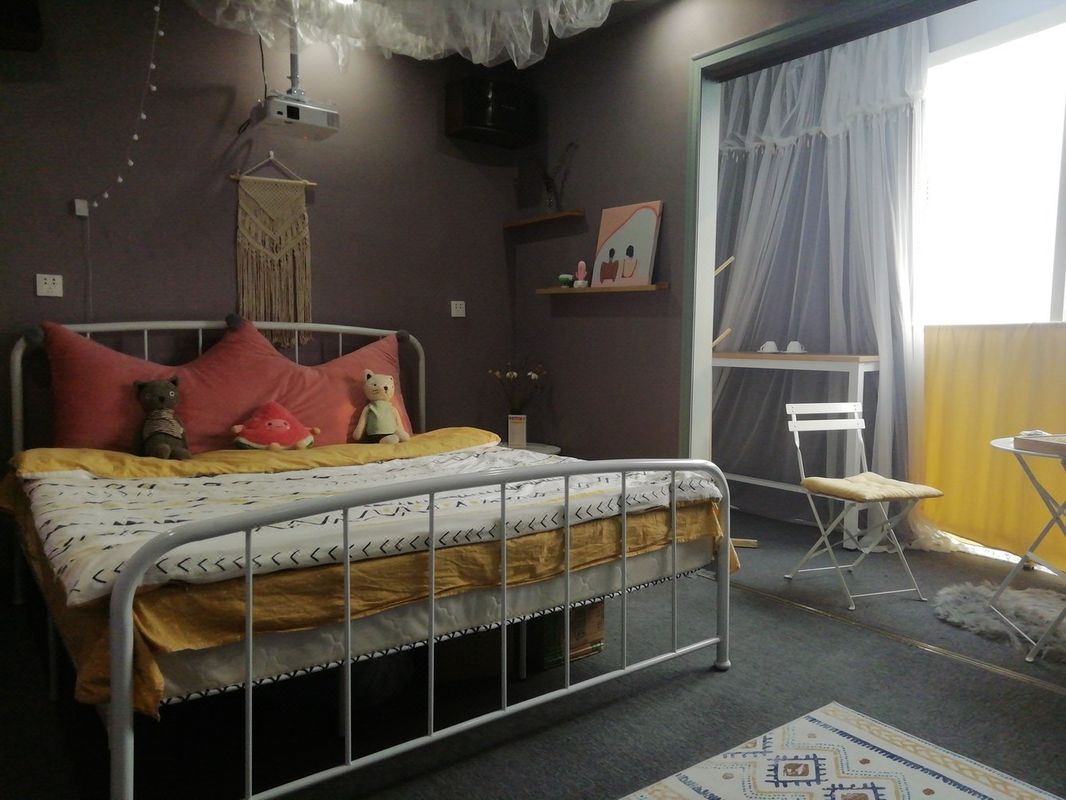 渭南蜗角私人影咖客栈