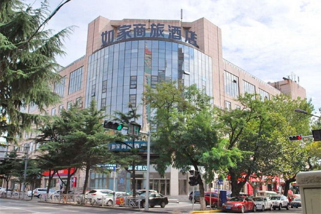 如家商旅酒店(青島火車站棧橋海水浴場店)