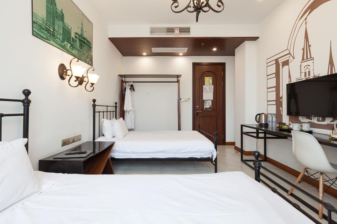 City Footprint Hotel (Shanghai Chedun Film & Television City Branch)