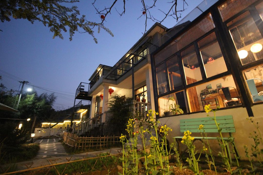 Youke Zhujia Lodge