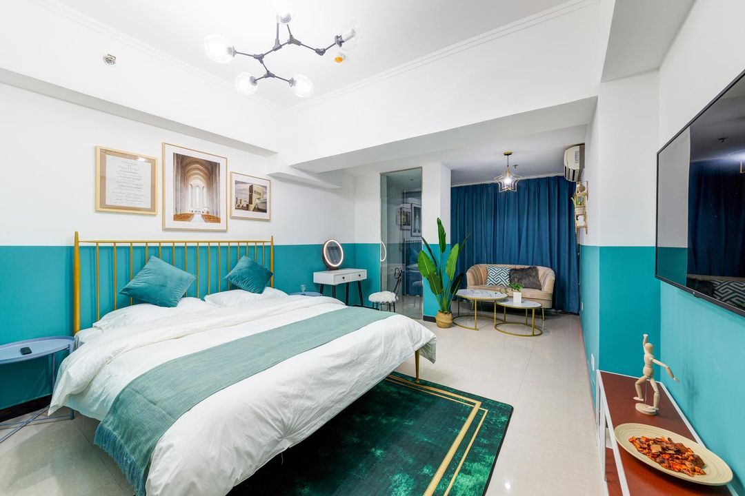 Xi'an Letu Apartment (History Museum Xiaozhai Subway Station)