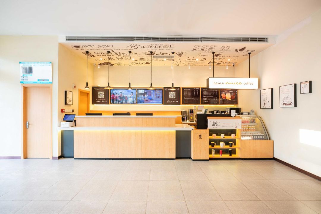 華庭酒店(大連交通大學店)