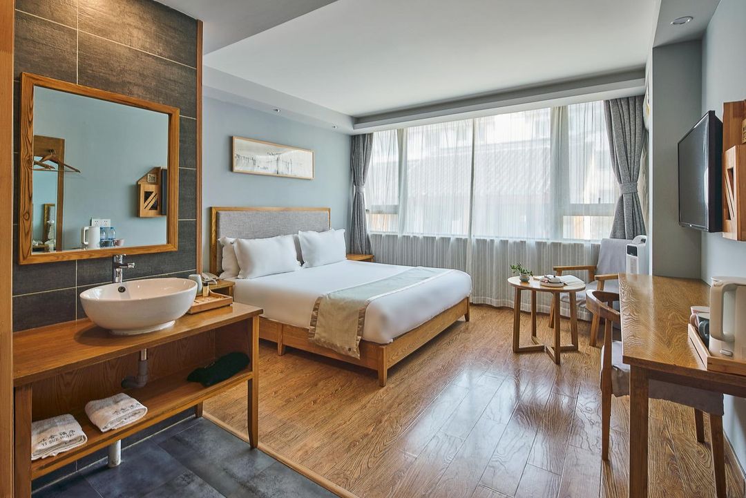 憶舍酒店(蘇州石路地鐵站山塘景區店)