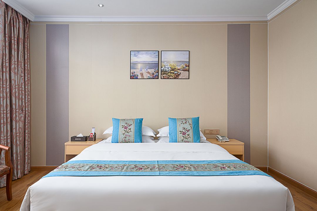 Hongsheng Business Hotel(Guangzhou Zhongcun Metro Station)