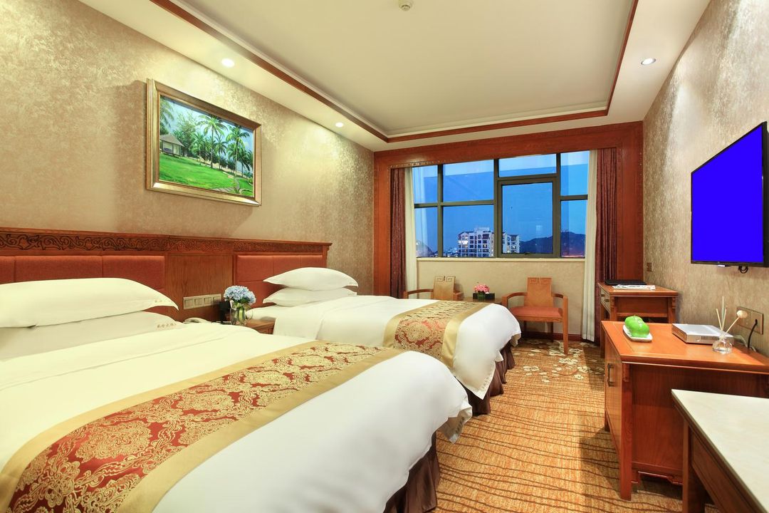 Shengshi Hotel (Guilin Vientiane City)