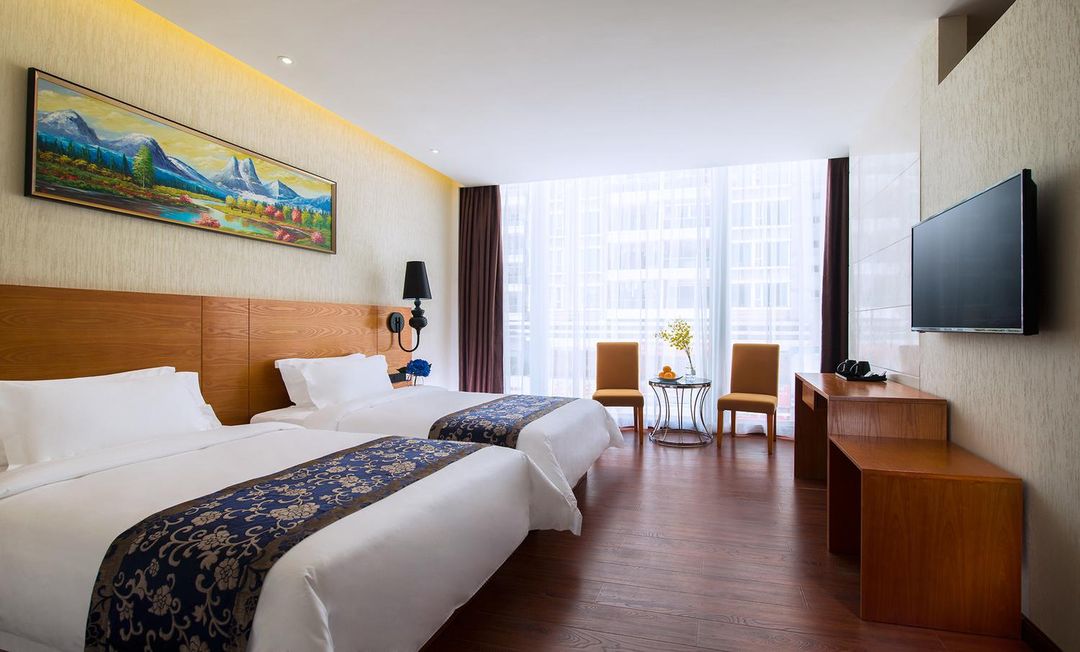 派酒店(深圳會展中心福民地鐵站店)