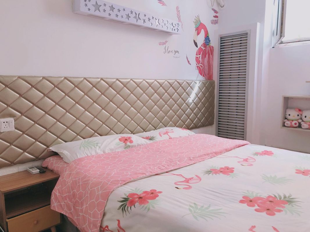 Dalian pick up the light guest house