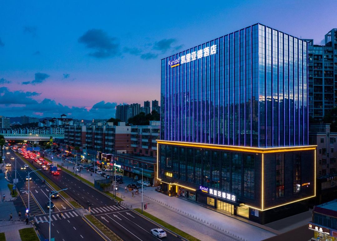 凱里亞德酒店(深圳龍華清湖地鐵站店)