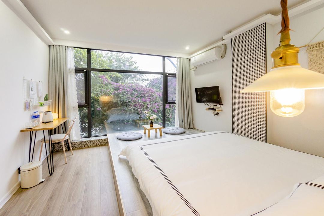 花裏旅行客棧(桂林象鼻山公園火車站店)