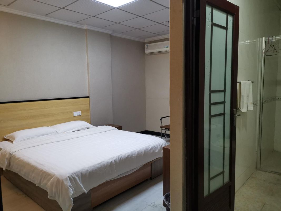 Yuanquan Boutique Hotel (Shenzhen Pingshan Shatian Subway Station)