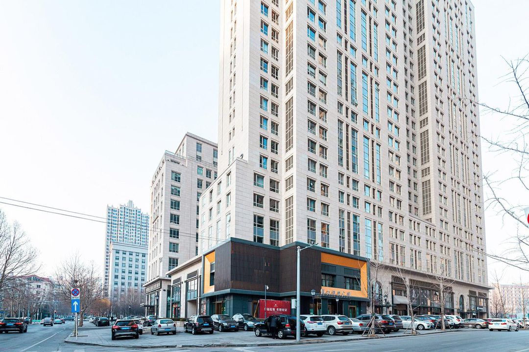 藝宿裏酒店(大連西安路店)